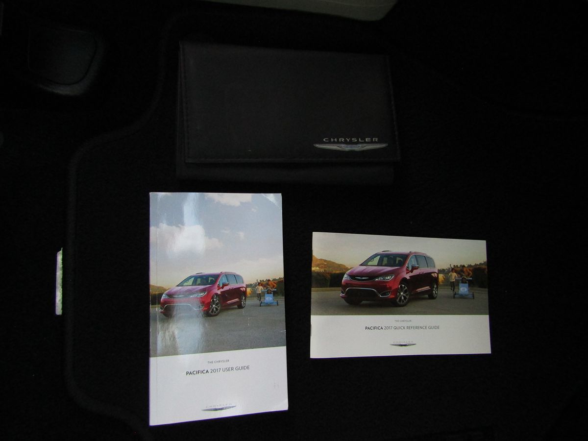 2017 Chrysler Pacifica Touring-L - Photo 29