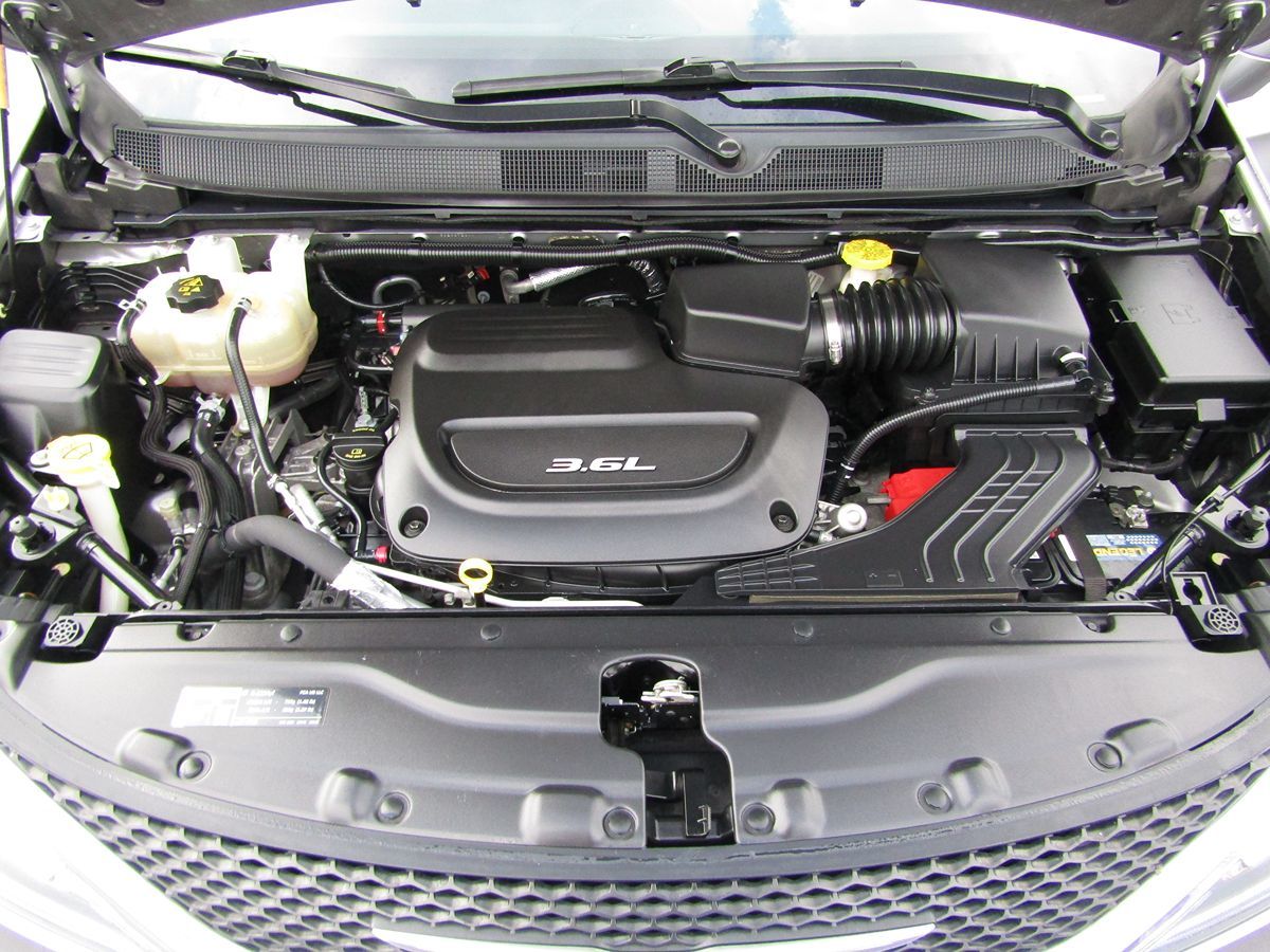 2017 Chrysler Pacifica Touring-L - Photo 36