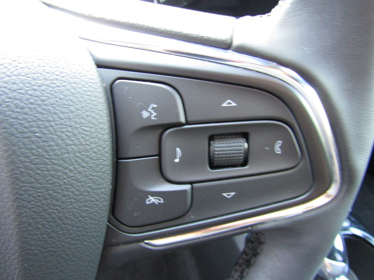 2024 Buick Envista ST photo 7