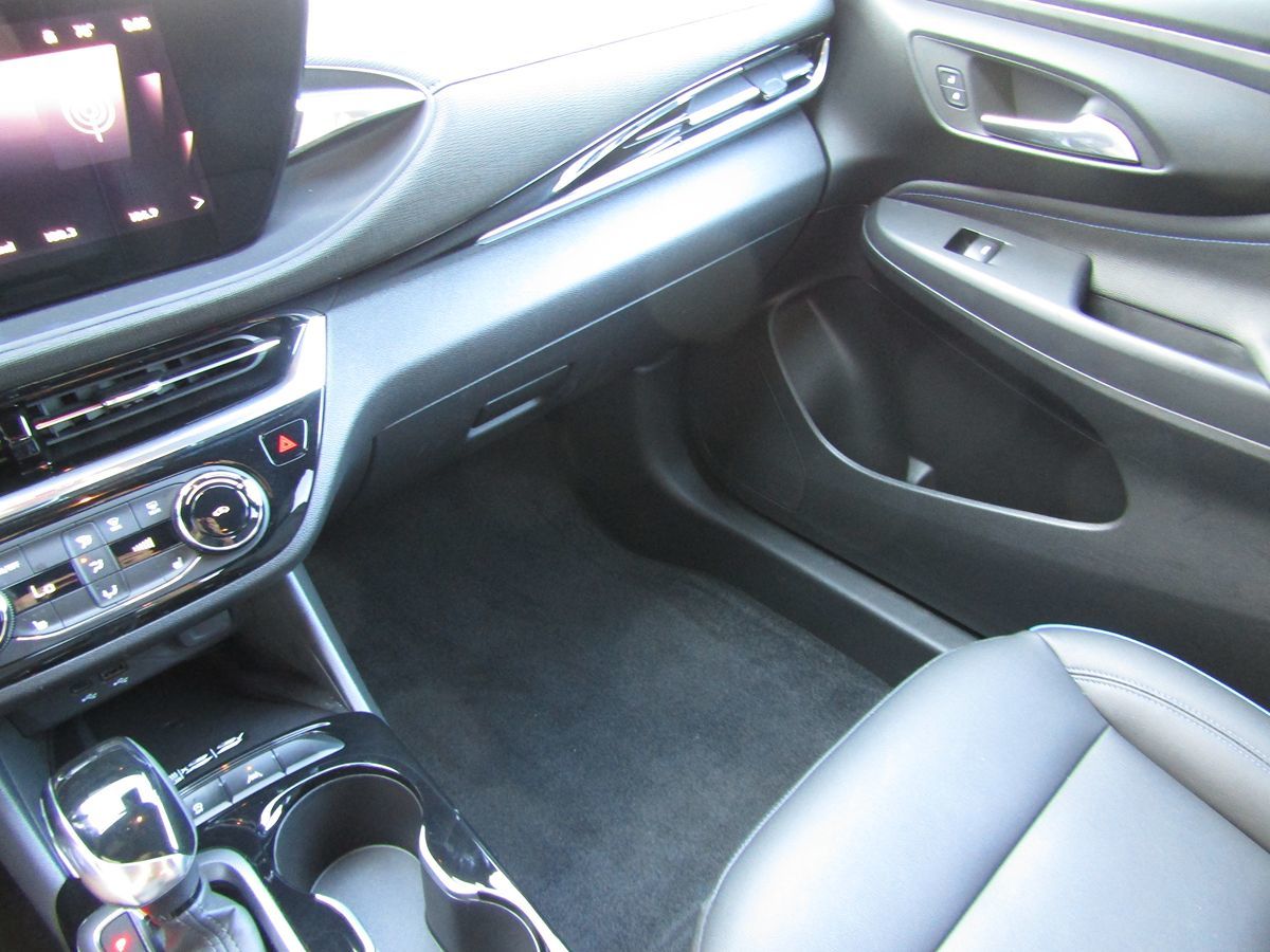 2024 Buick Envista ST photo 20