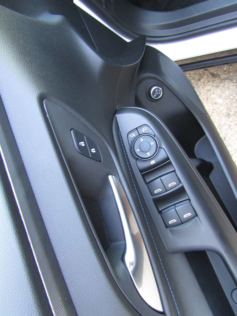 2024 Buick Envista ST photo 21