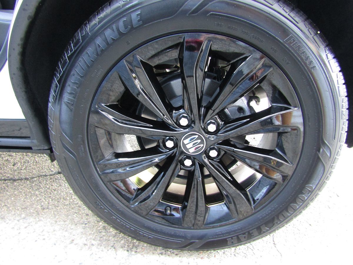 2024 Buick Envista ST photo 25