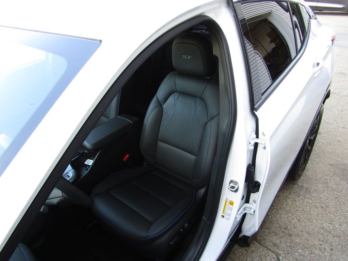 2024 Buick Envista ST photo 22