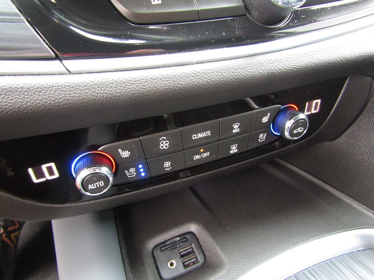 2021 Buick Enclave Premium photo 20