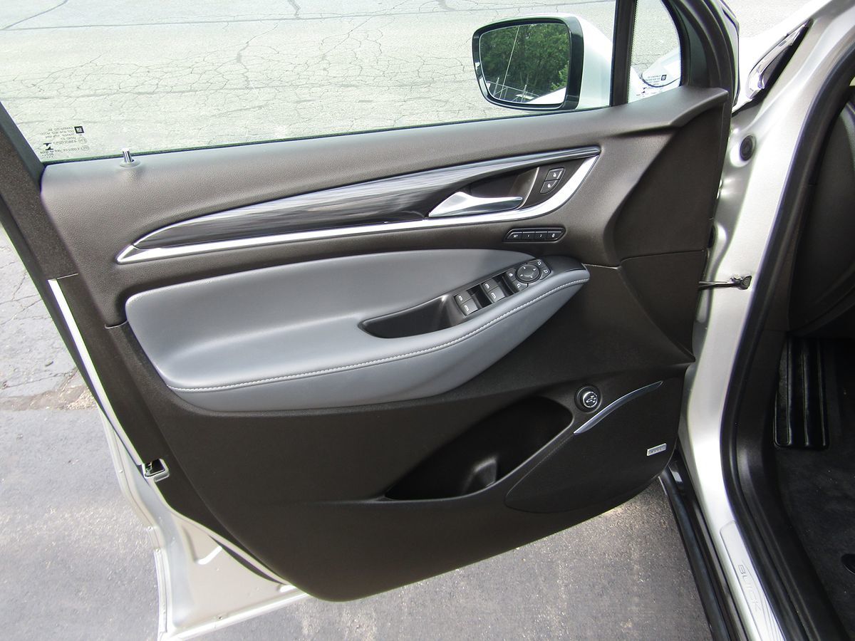2021 Buick Enclave Premium photo 28