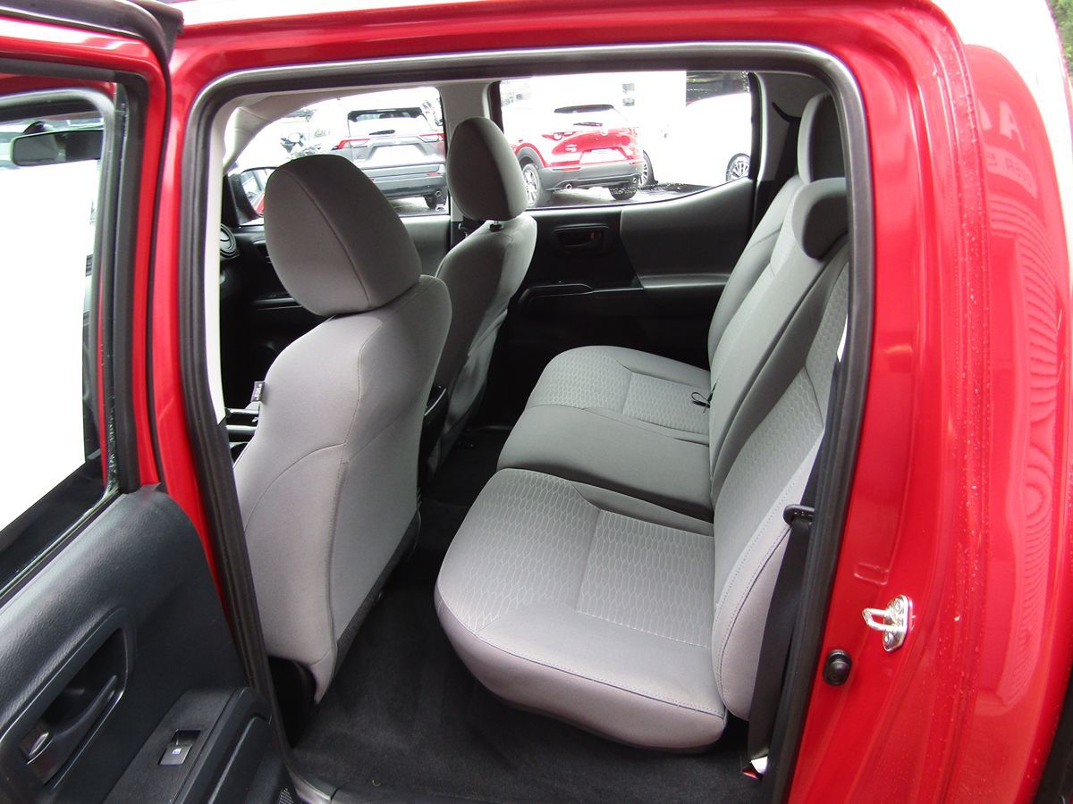 2016 Toyota Tacoma SR photo 5
