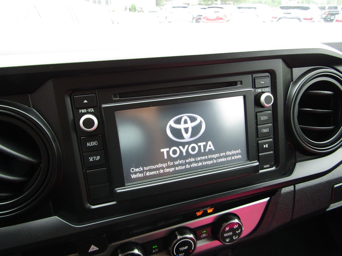 2016 Toyota Tacoma SR photo 11