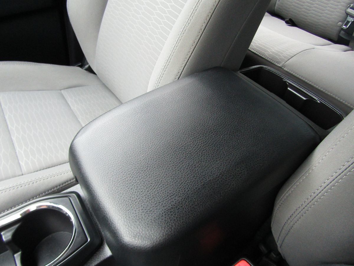 2016 Toyota Tacoma SR photo 17