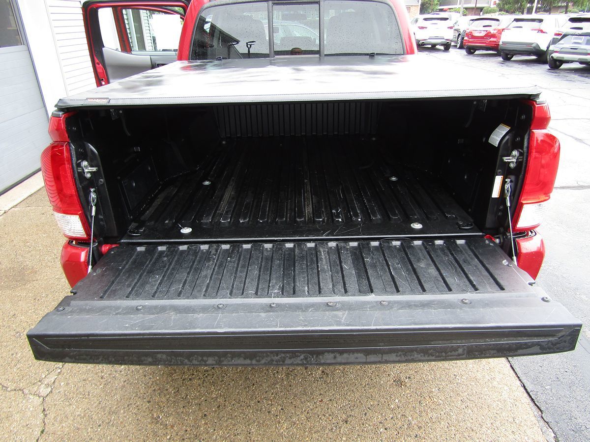 2016 Toyota Tacoma SR photo 22