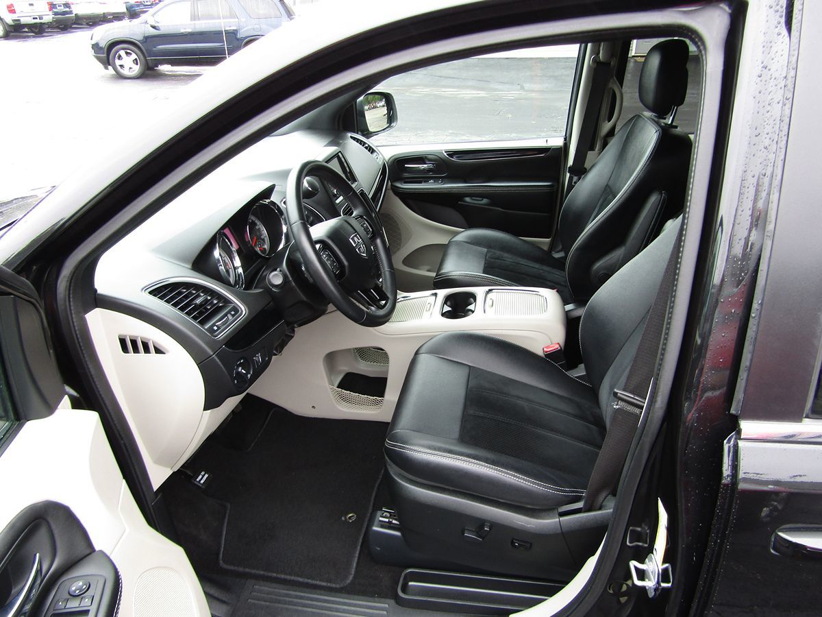 2018 Dodge Grand Caravan SXT photo 4
