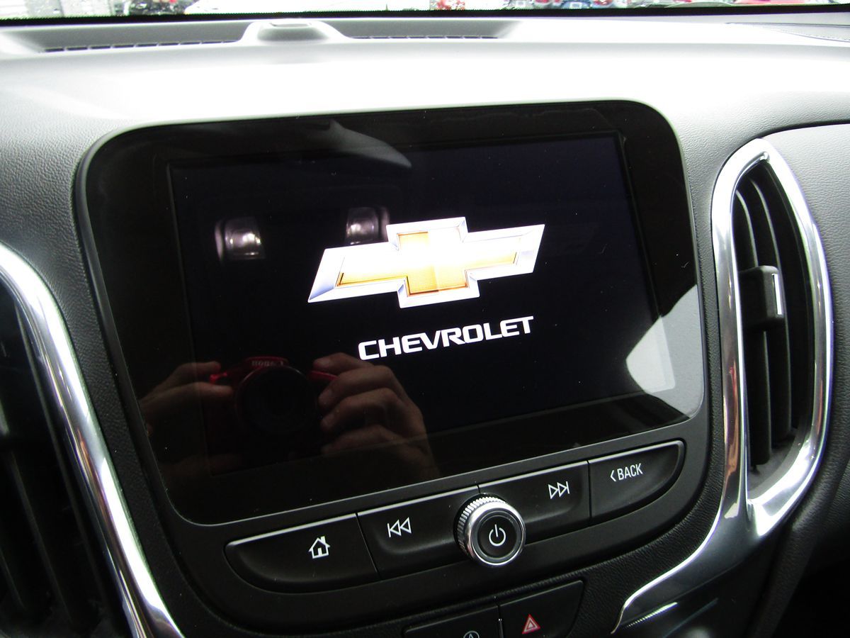 2023 Chevrolet Equinox LT photo 13