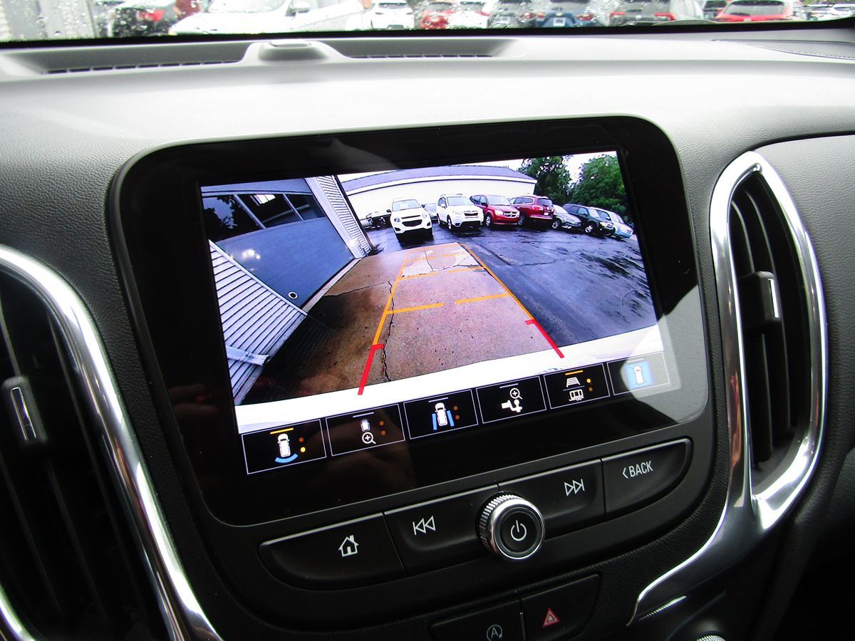 2023 Chevrolet Equinox LT photo 16
