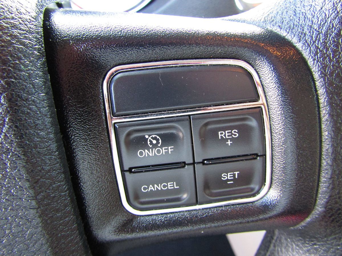 2014 Dodge Grand Caravan SE photo 6