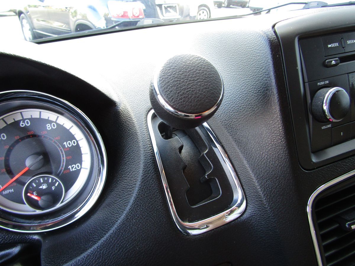 2014 Dodge Grand Caravan SE photo 9