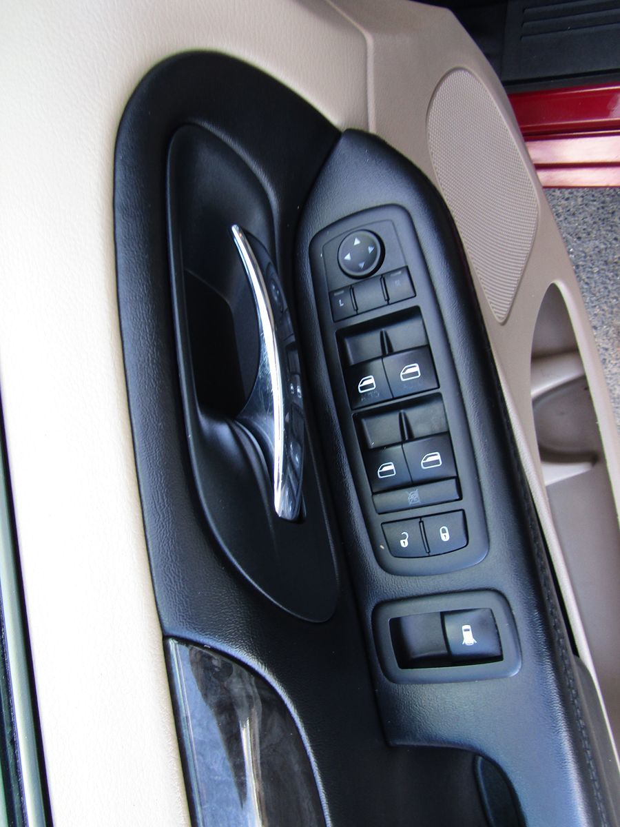 2014 Dodge Grand Caravan SE photo 17
