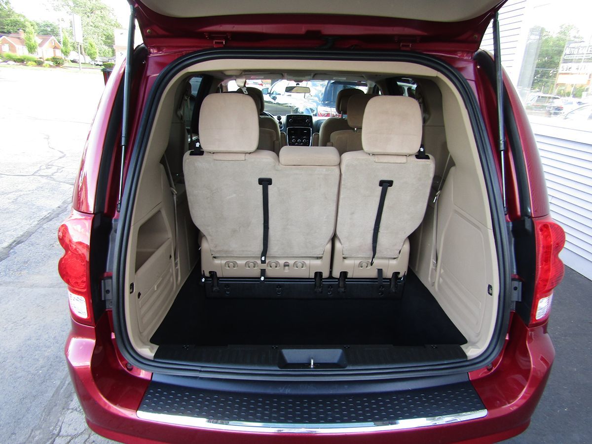 2014 Dodge Grand Caravan SE photo 19