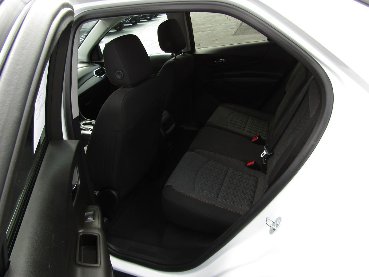 2023 Chevrolet Equinox LT photo 5