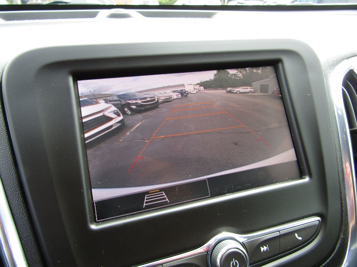 2023 Chevrolet Equinox LT photo 17