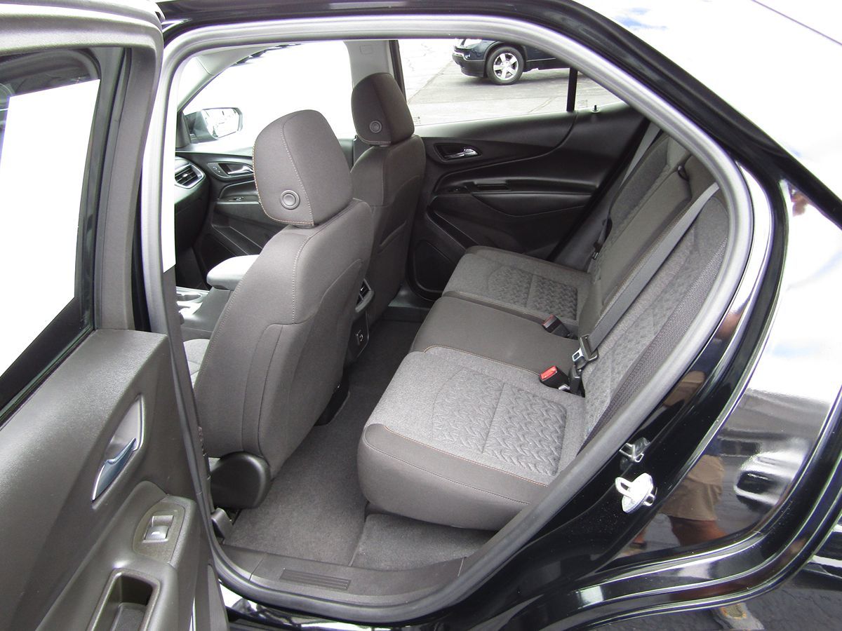 2023 Chevrolet Equinox LT photo 5