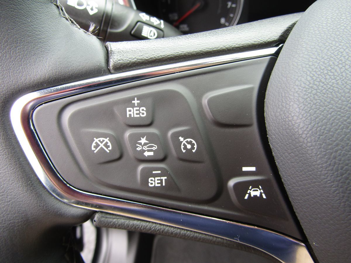 2023 Chevrolet Equinox LT photo 9