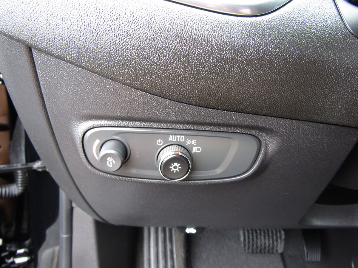 2023 Chevrolet Equinox LT photo 12