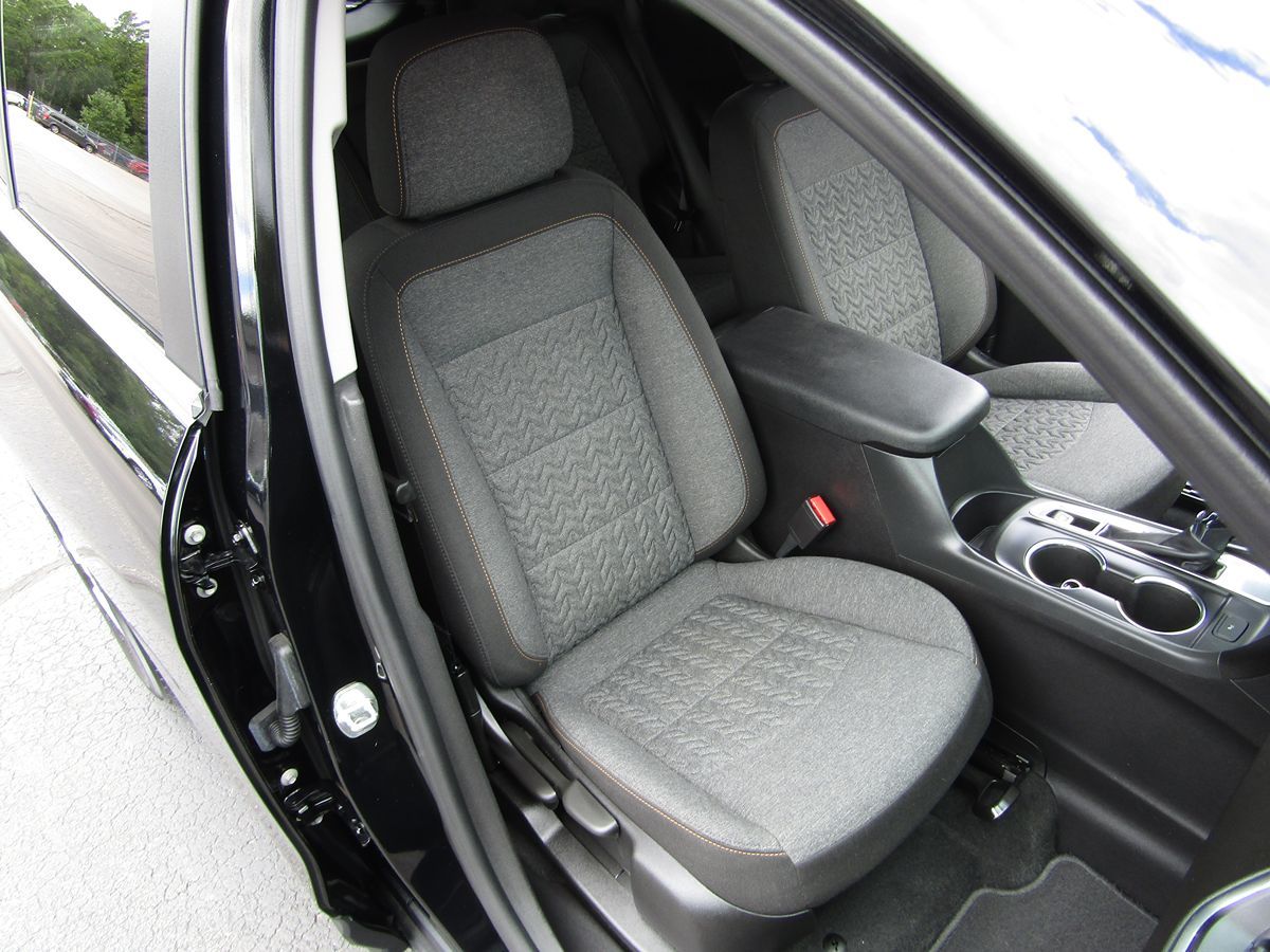 2023 Chevrolet Equinox LT photo 28