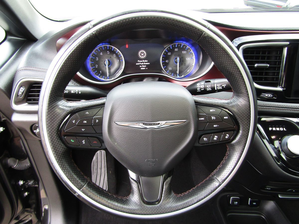 2020 Chrysler Pacifica Limited 35th Anniversary photo 8