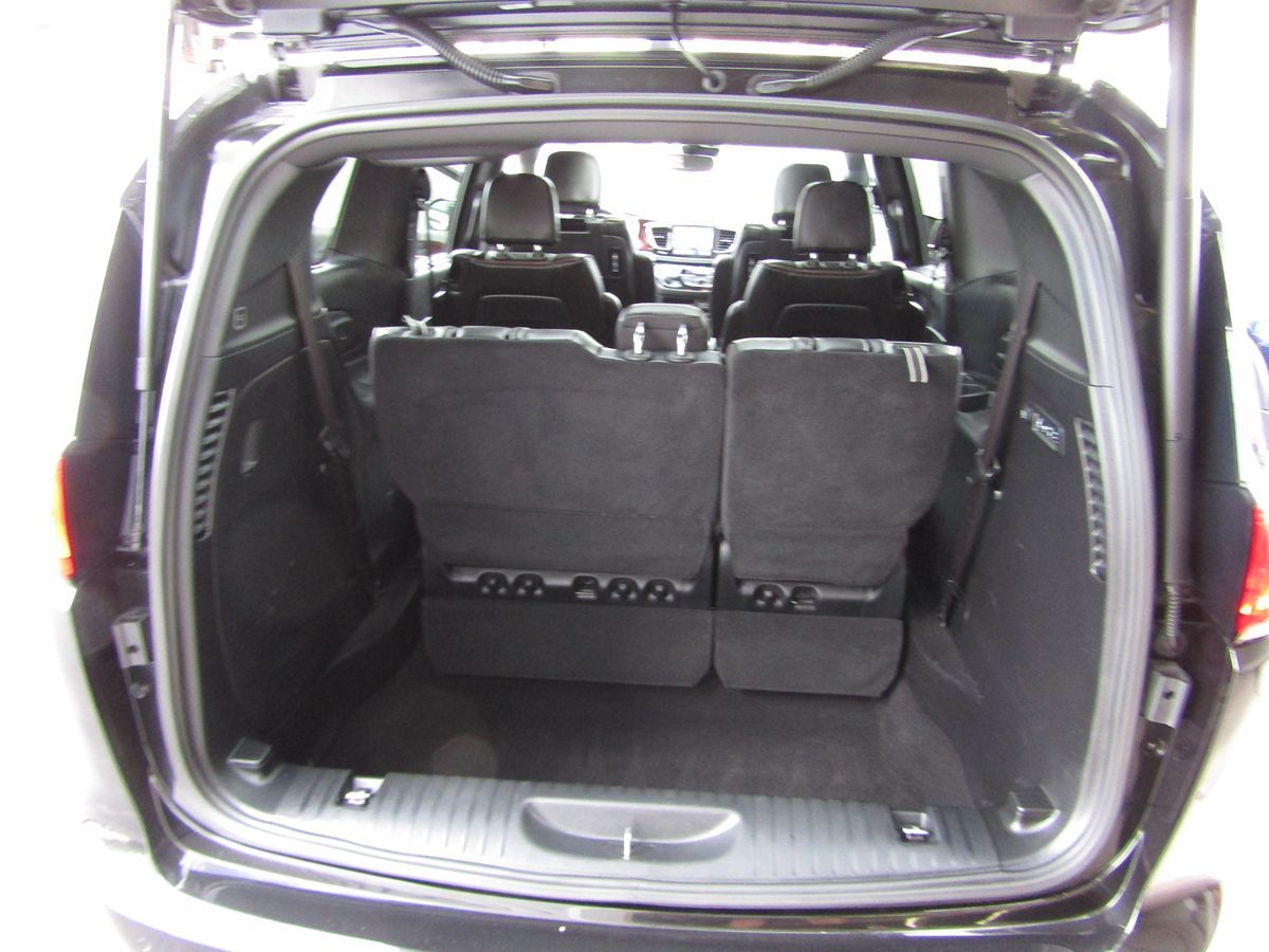 2020 Chrysler Pacifica Limited 35th Anniversary photo 31