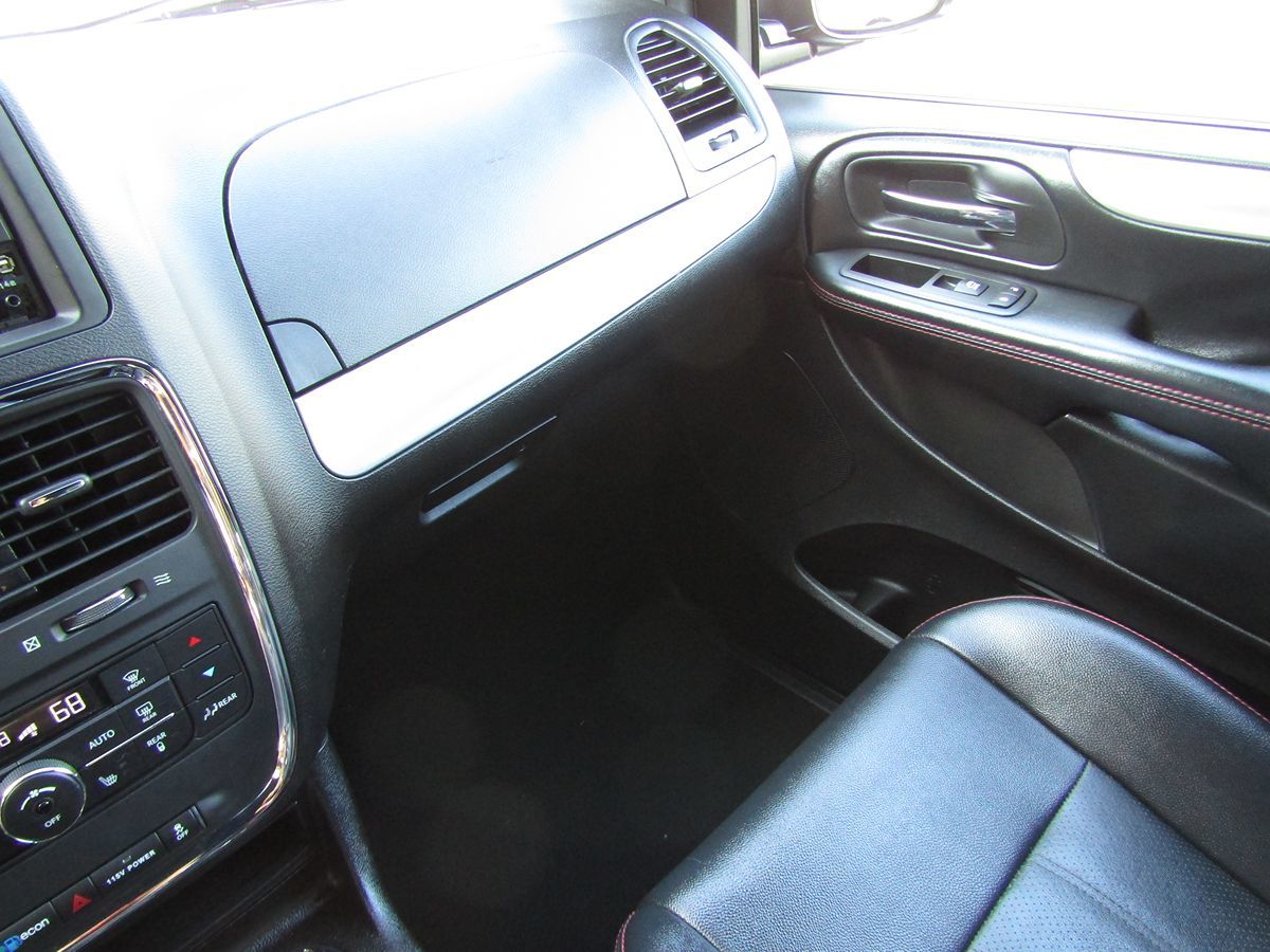 2019 Dodge Grand Caravan GT photo 21