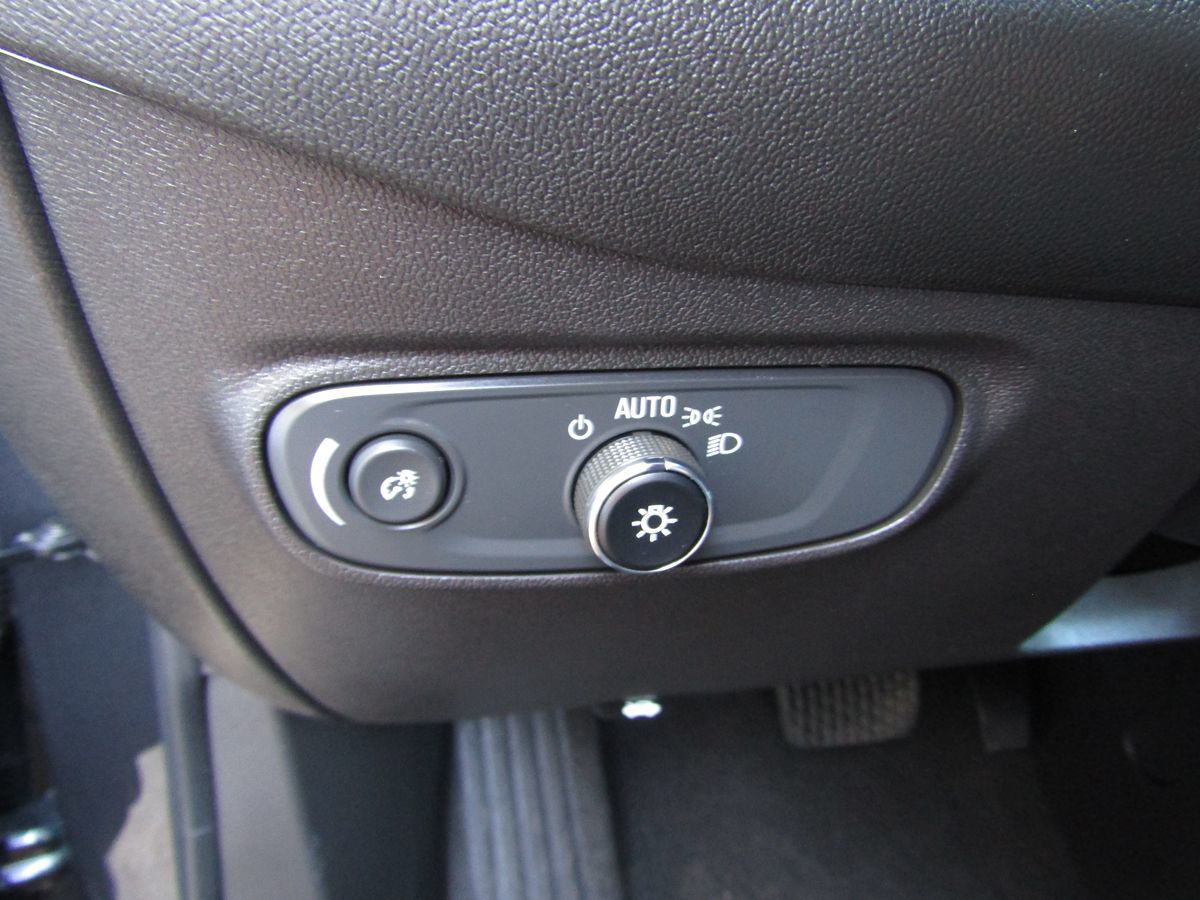 2023 Chevrolet Equinox LT photo 12