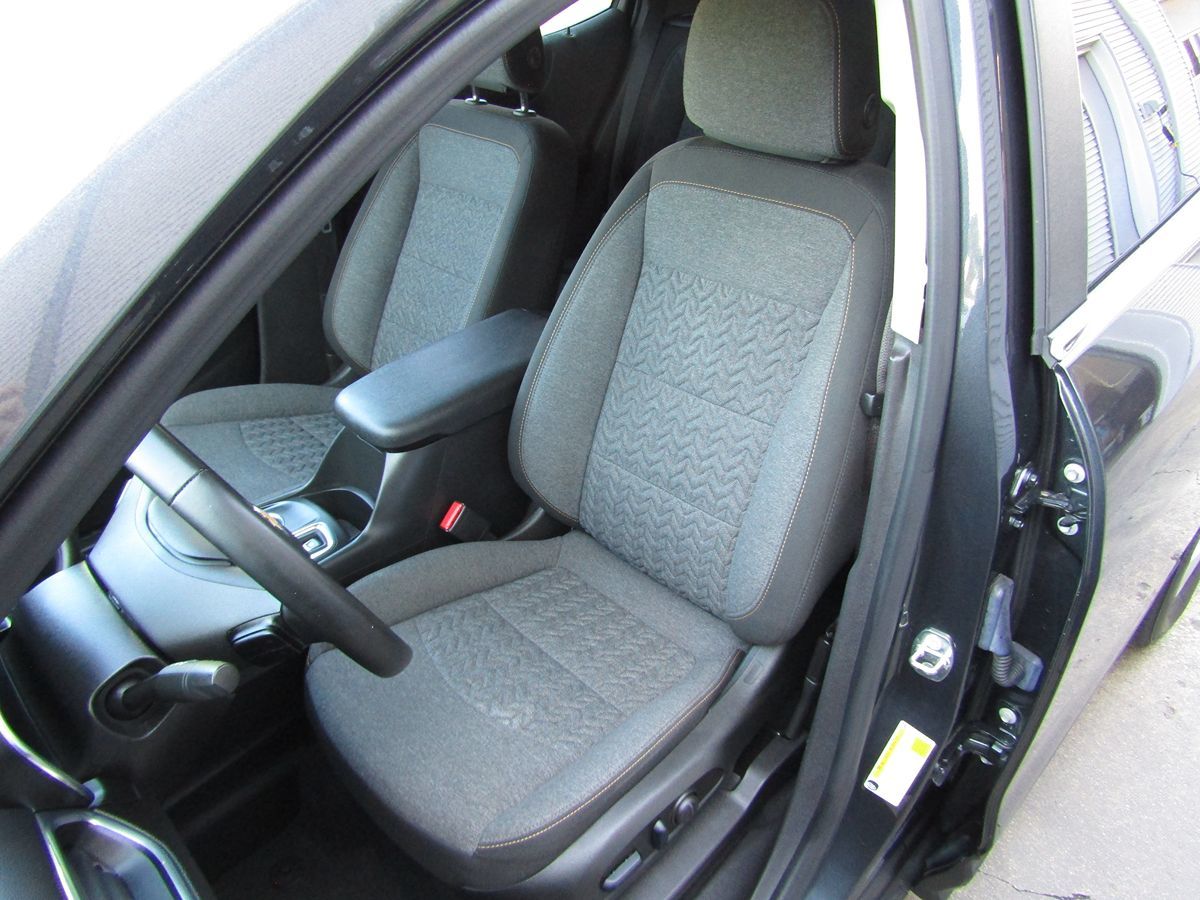 2023 Chevrolet Equinox LT photo 29