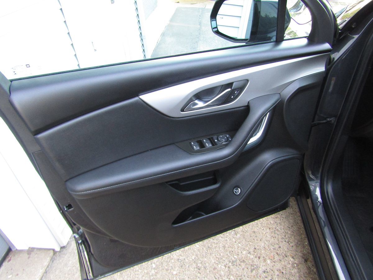 2022 Chevrolet Blazer 2LT photo 28