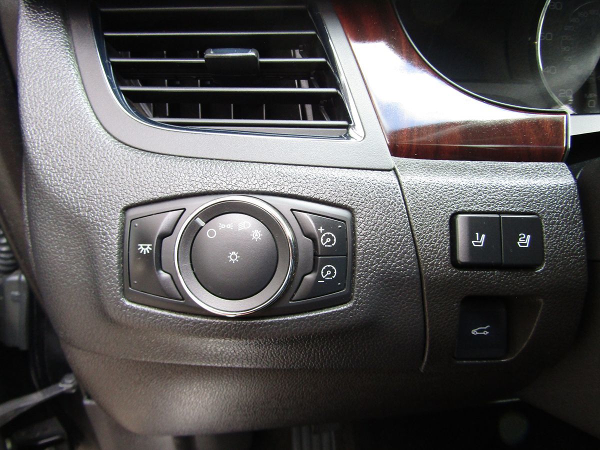 2013 Ford Edge Limited photo 9