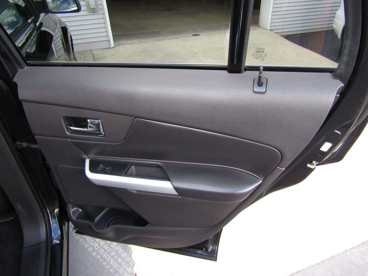 2013 Ford Edge Limited photo 23