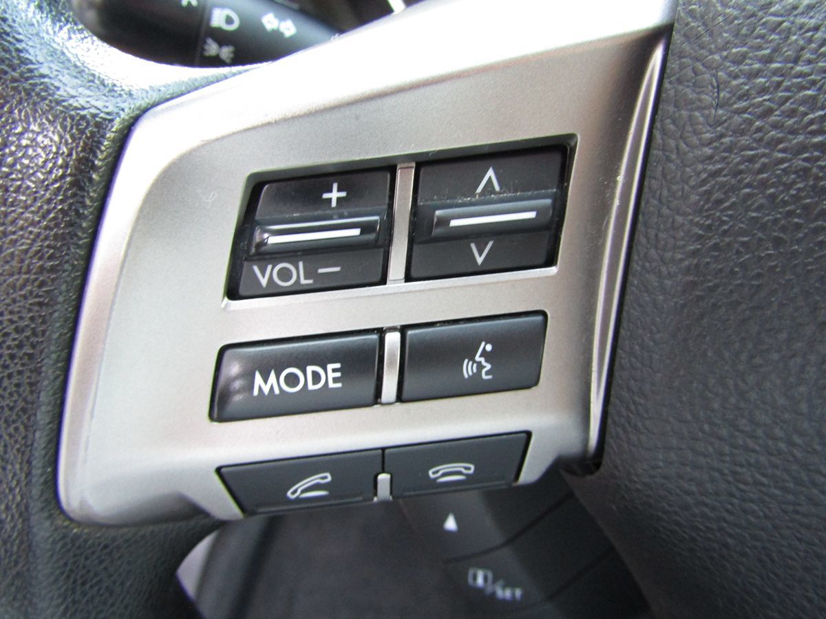 2014 Subaru Forester 2.5i Premium photo 9
