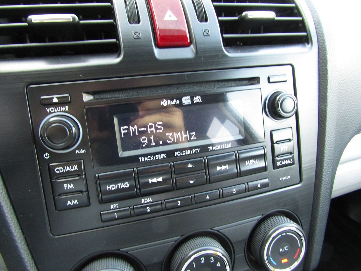 2014 Subaru Forester 2.5i Premium photo 15