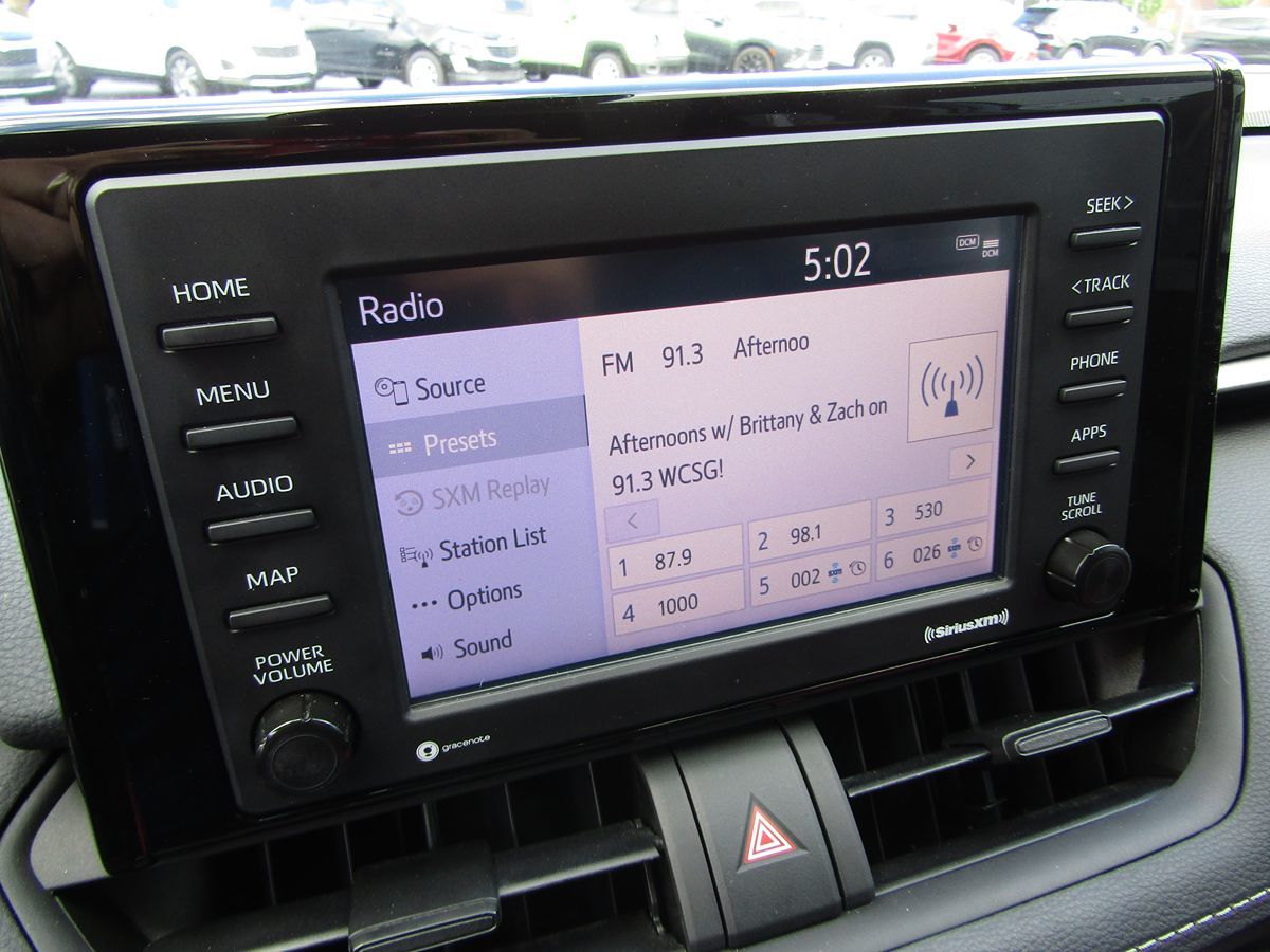 2022 Toyota RAV4 Hybrid LE photo 13