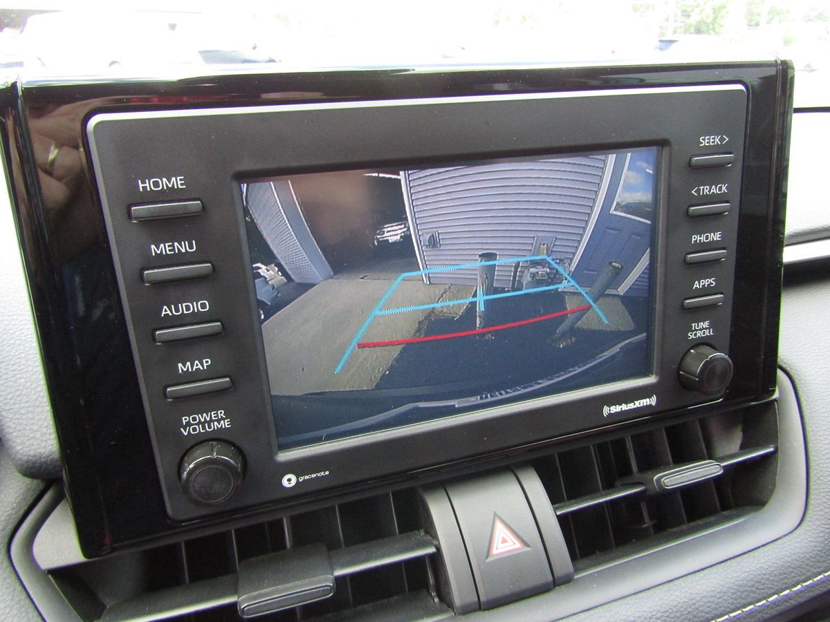 2022 Toyota RAV4 Hybrid LE photo 14