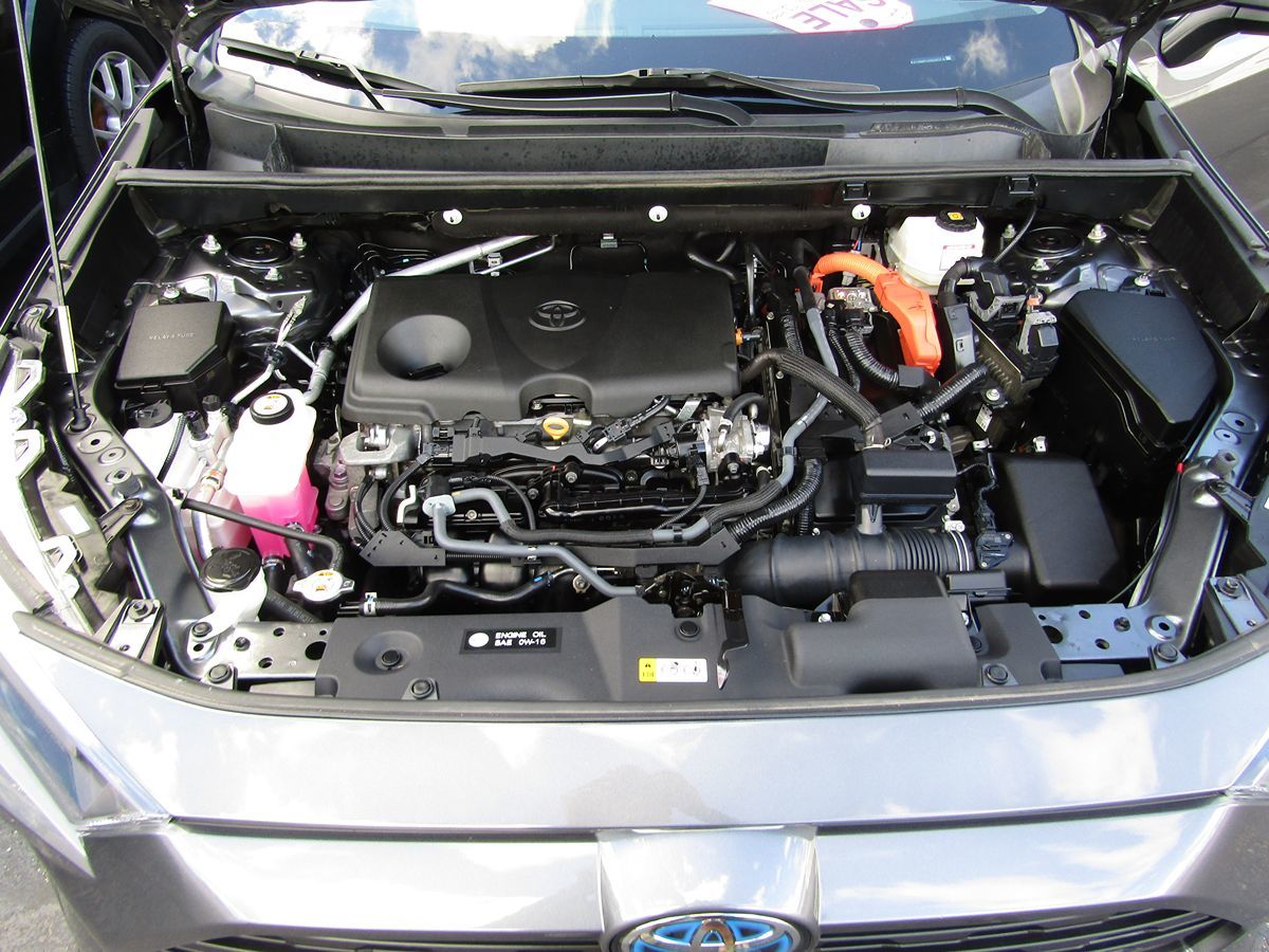 2022 Toyota RAV4 Hybrid LE photo 33