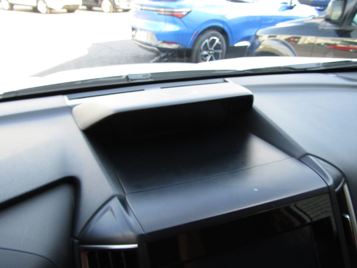 2022 Subaru Forester Premium photo 13