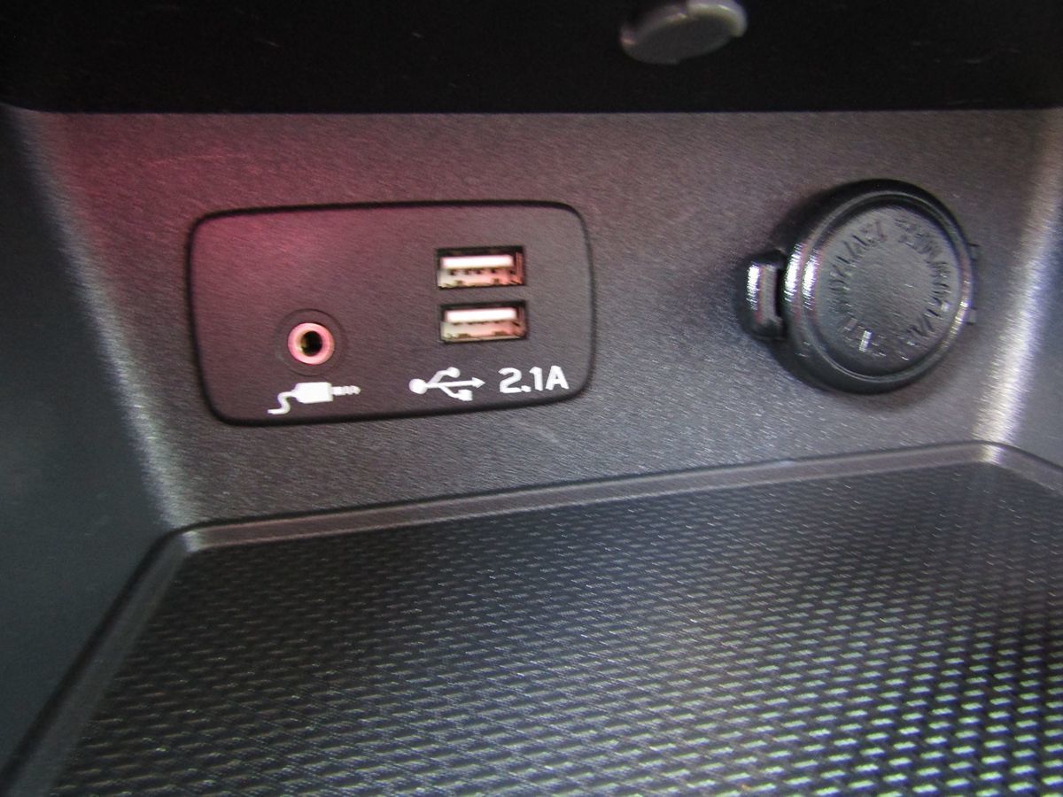 2022 Subaru Forester Premium photo 18