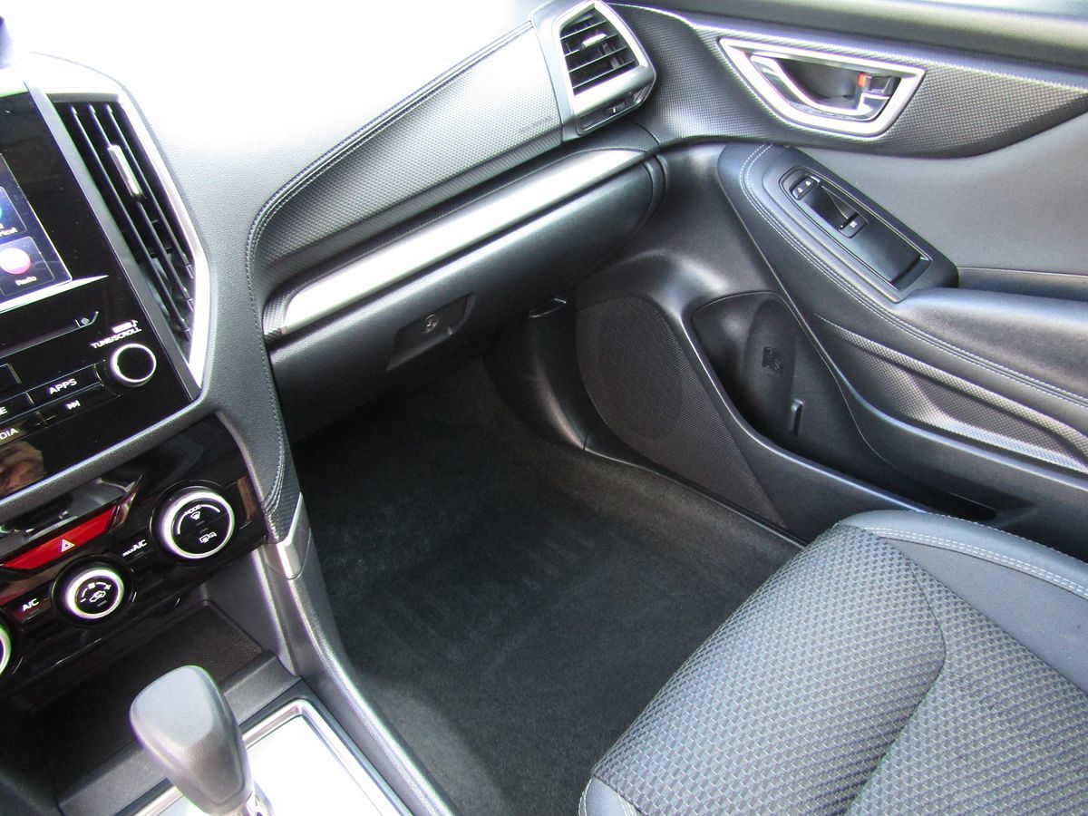 2022 Subaru Forester Premium photo 22