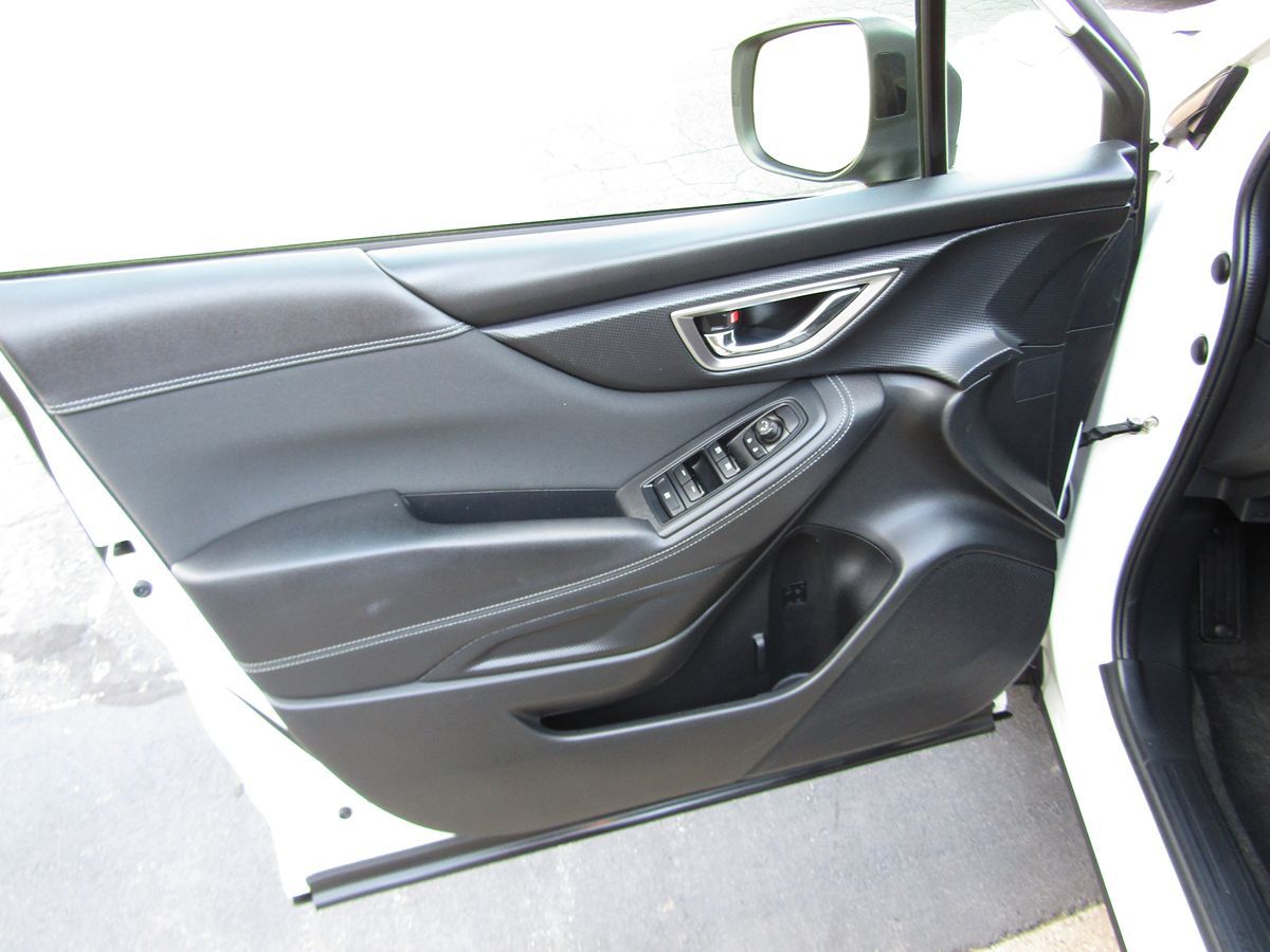 2022 Subaru Forester Premium photo 24