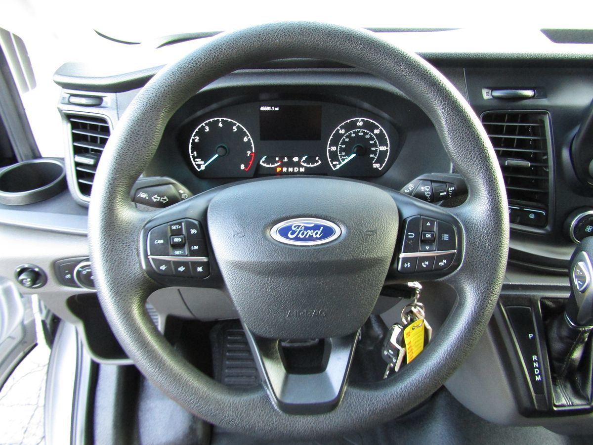 2020 Ford Transit Passenger XL photo 5