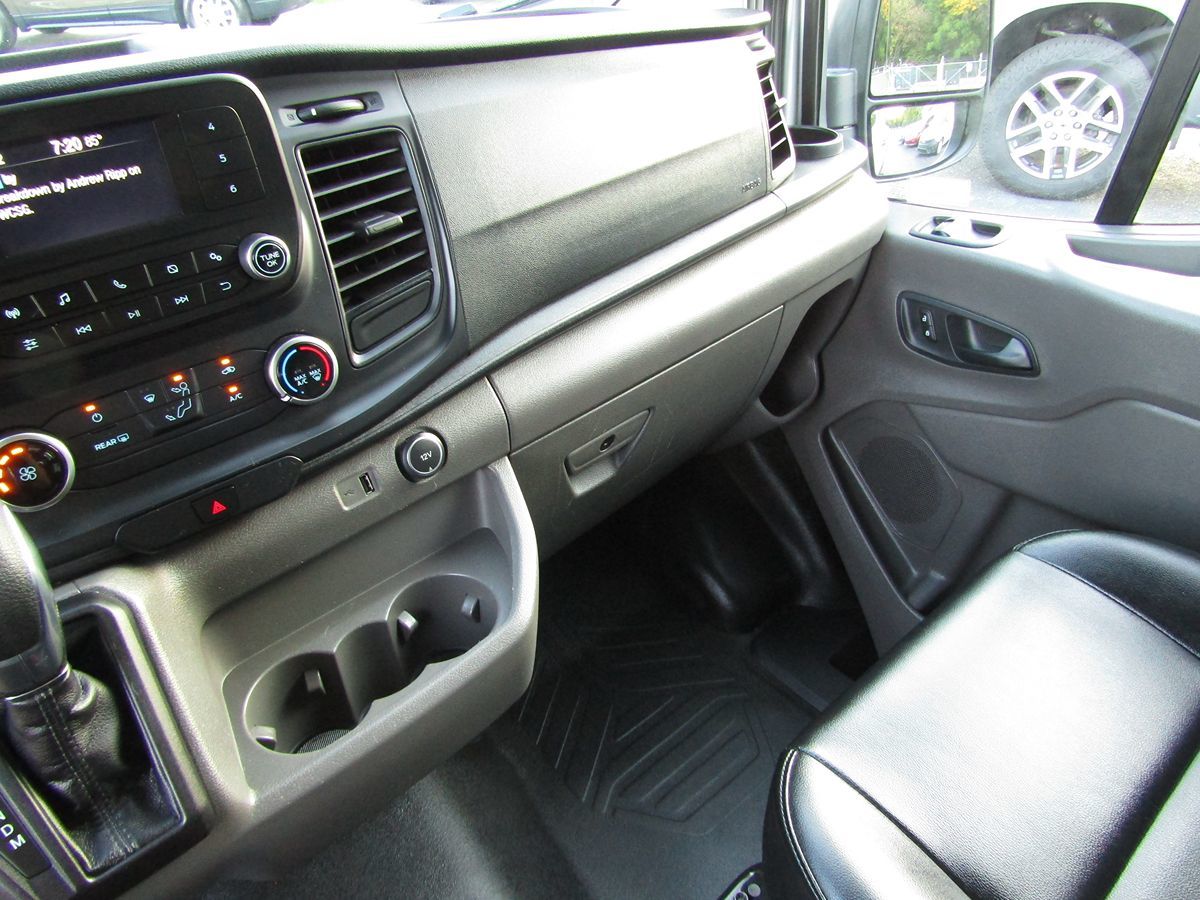 2020 Ford Transit Passenger XL photo 21