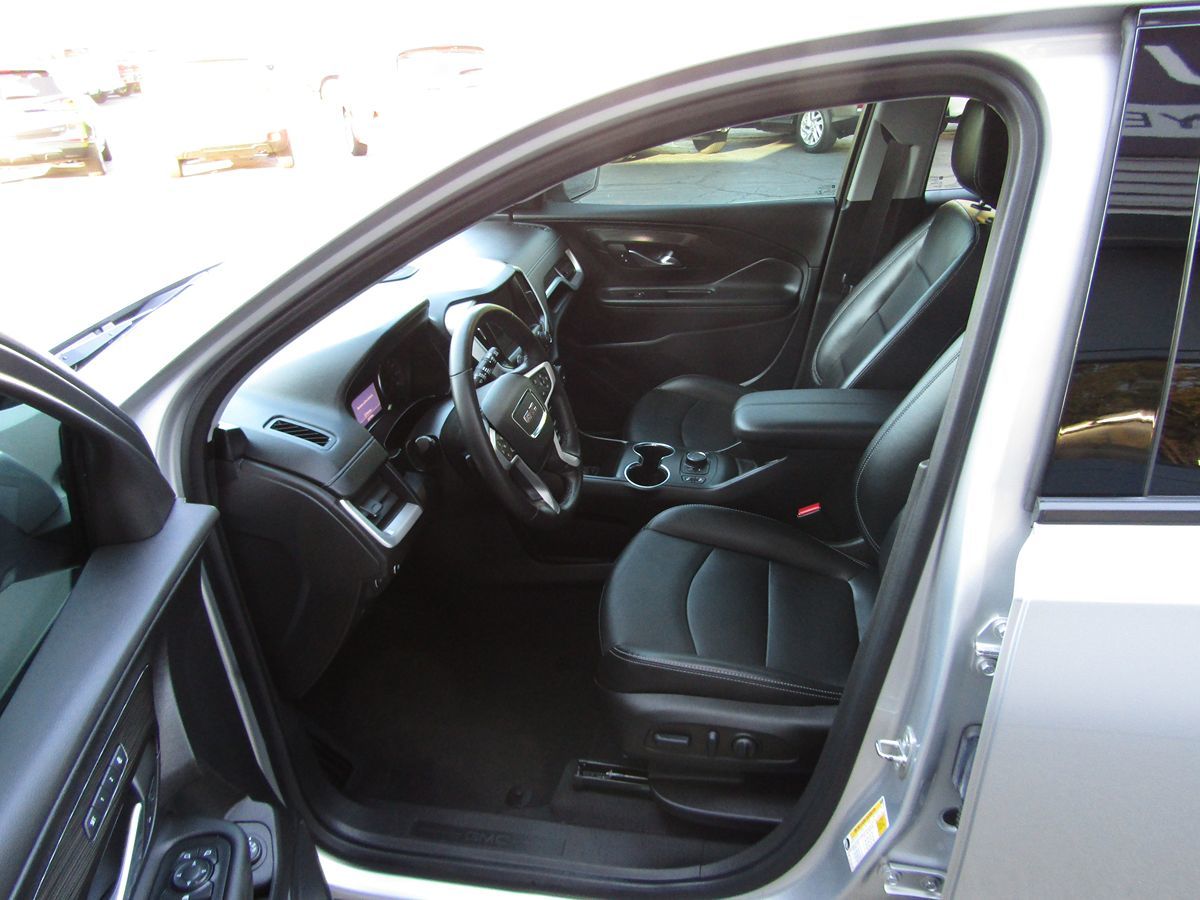2022 Gmc Terrain SLT photo 4