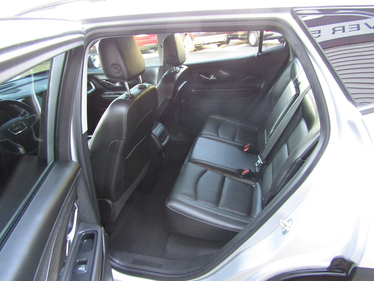2022 Gmc Terrain SLT photo 5
