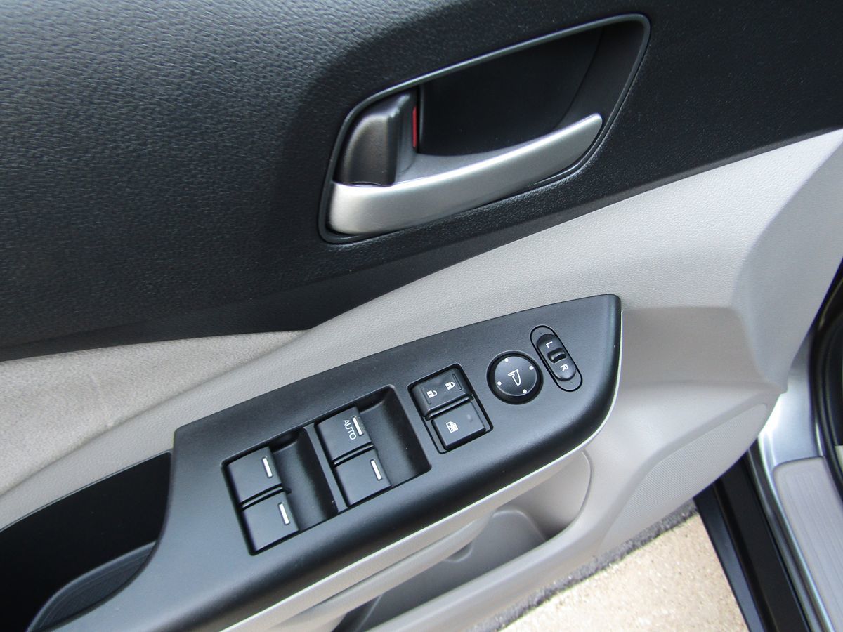 2012 Honda CR-V EX photo 23