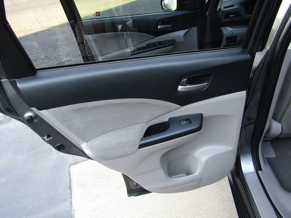 2012 Honda CR-V EX photo 25
