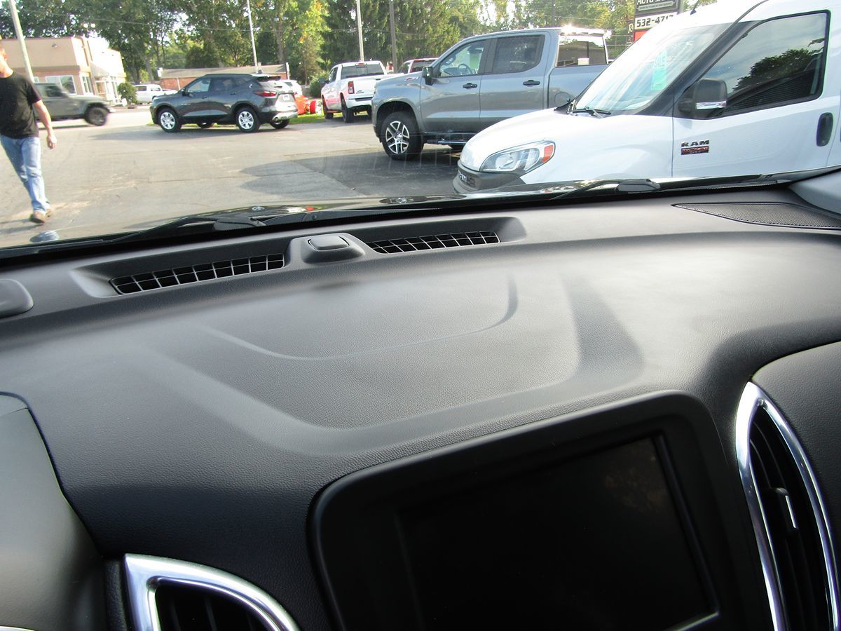 2023 Chevrolet Equinox LT photo 12